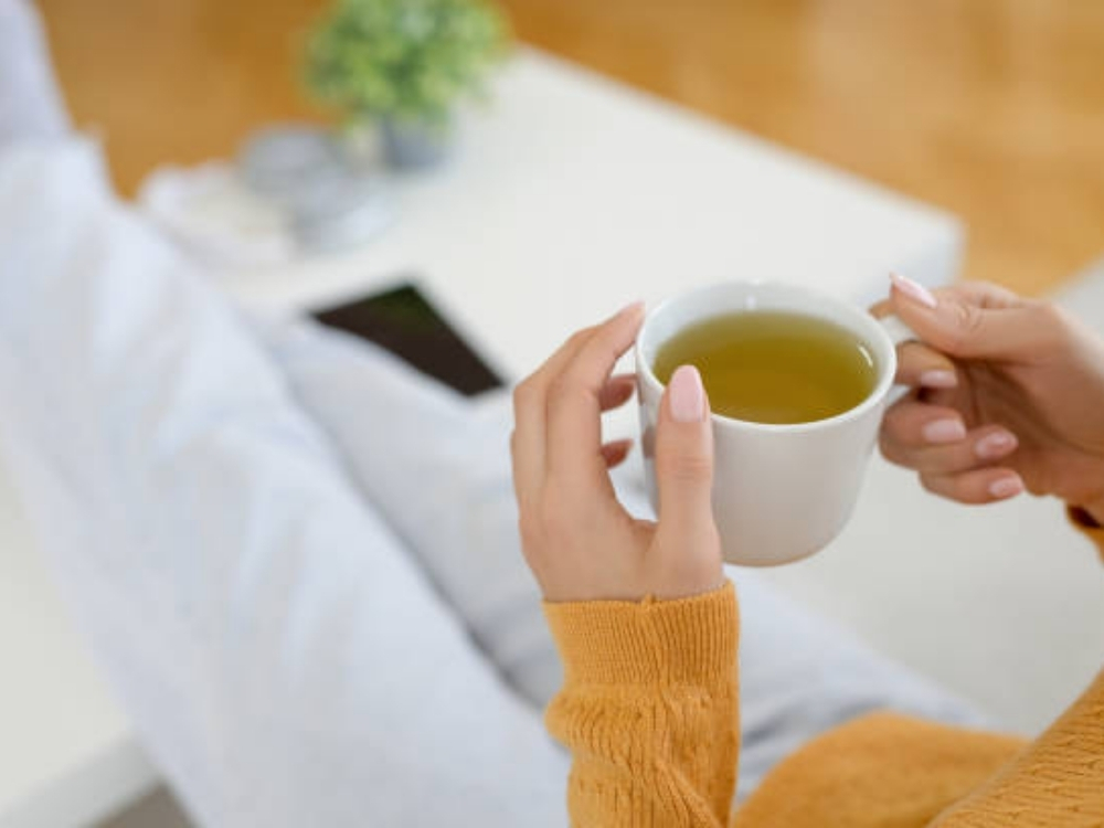 Trong trà có chất gì gây mất ngủ?